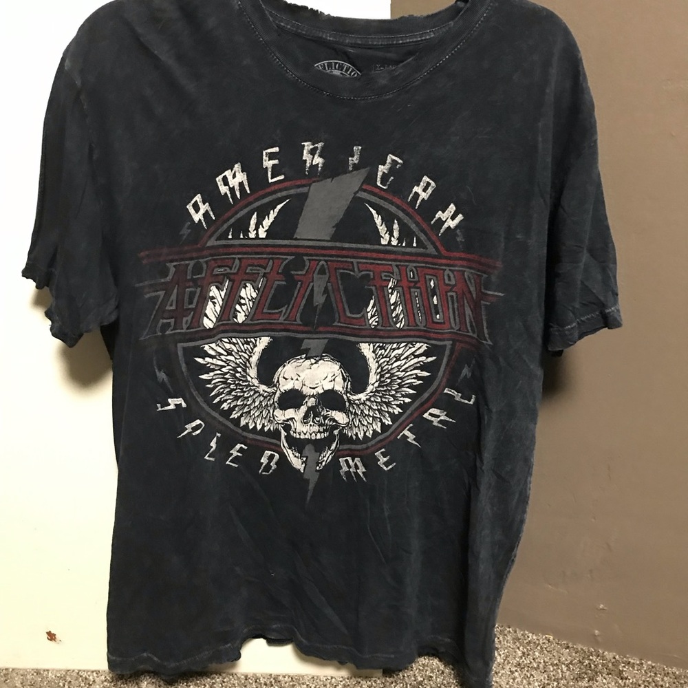 Men’s affliction shirt